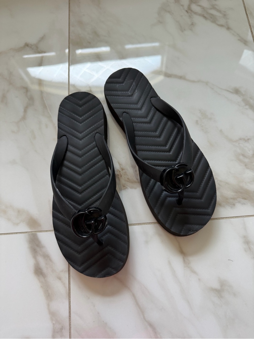 Gucci Black Quilted Rubber Logo Flip Flops
